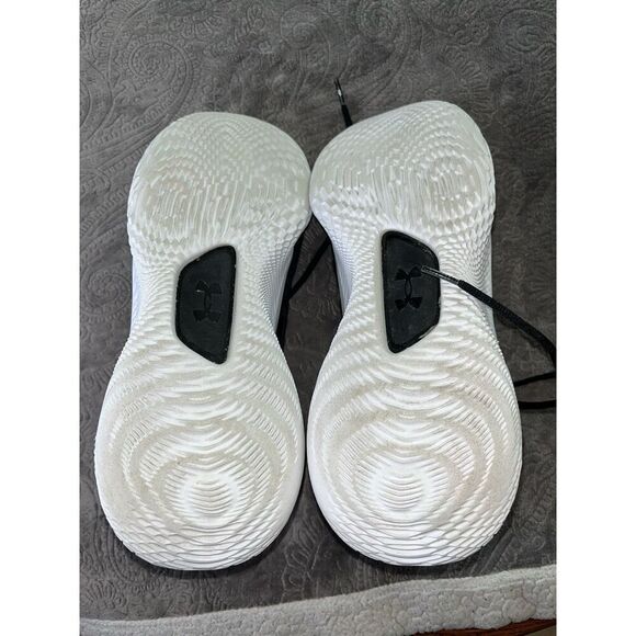 Under Armour Curry 8 Flow Black White  3024785 010 Shoe Mens 10- Womens 12 - Picture 10 of 10